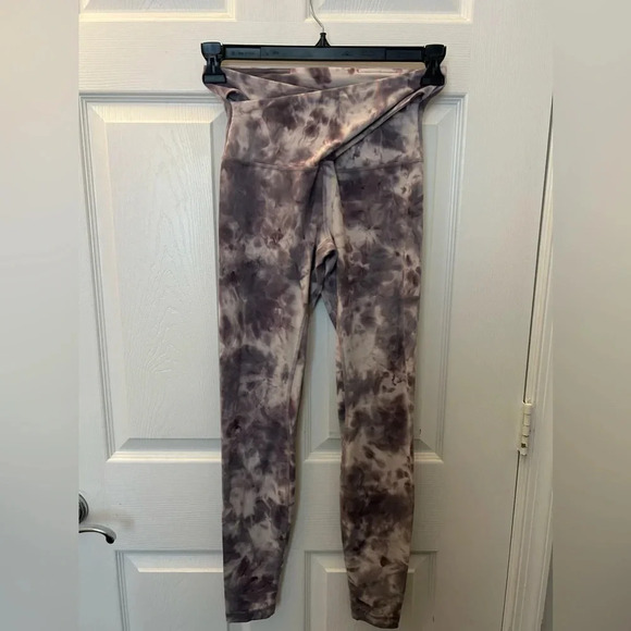 Lululemon Align Super High-Rise Pant 28" Criss Cross Waist, Size 6 - Picture 2 of 5